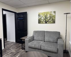 Veramentus Office Couch