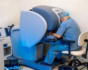Laparoscopic Abdominal Cerclage with da Vinci
