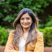 Huma Irshad's headshot