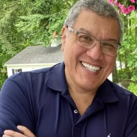 Francis Mayeda's headshot