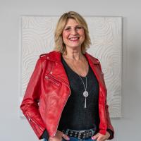 Cindy Craig's headshot