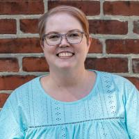 Angie Tracy's headshot