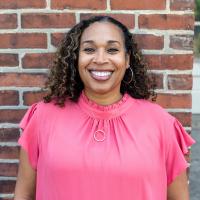 Dana Jackson's headshot