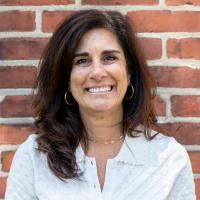 Lisa Zupan's headshot