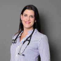 Stephanie Chawla's headshot